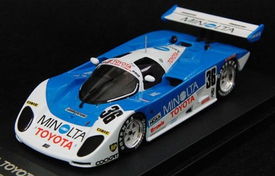 童心未泯，駕馭夢(mèng)想 六一兒童節(jié)，大男孩與四輛小車(chē)汽車(chē)的故事